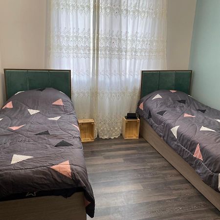 Lovely 2-Bedroom Apartment Near Ayb School ดีลีจาน ภายนอก รูปภาพ